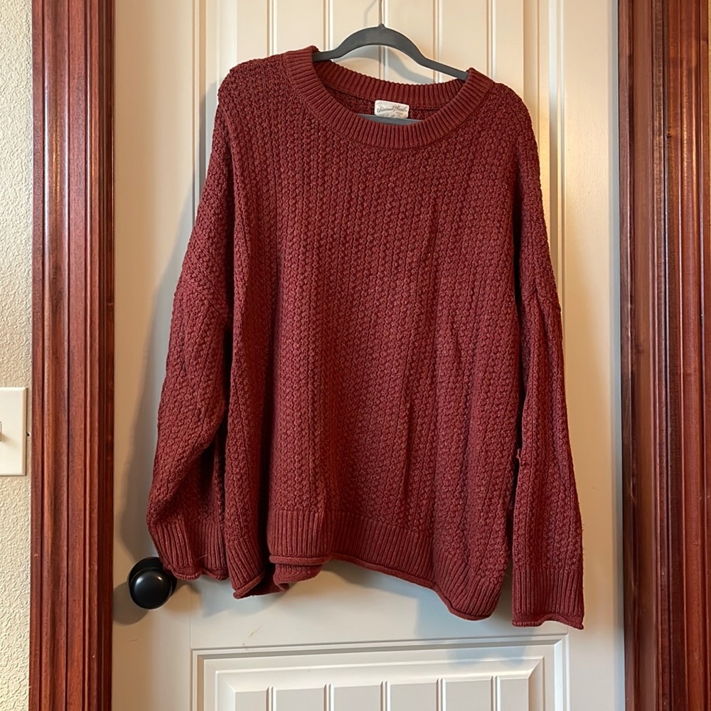 Universal Threads Sweater